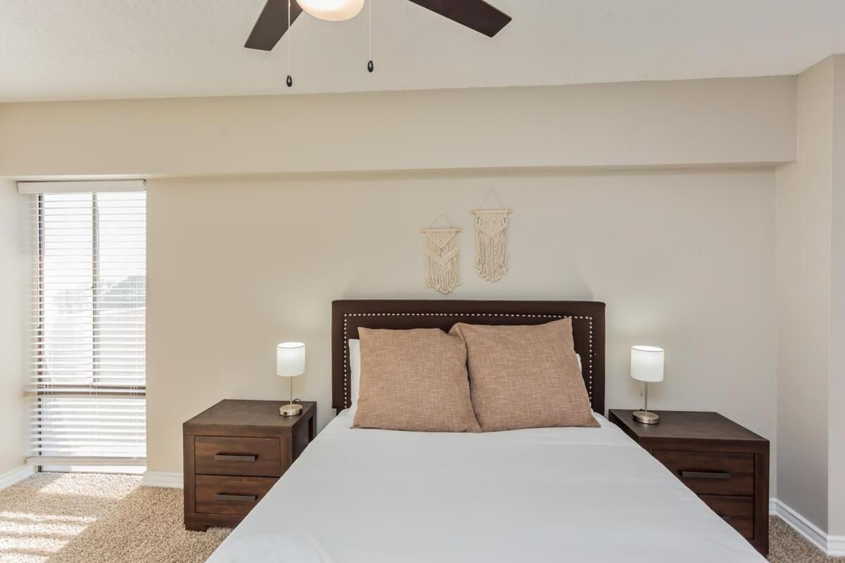 Bargain Memphis Apartment W Hdtv & Wifi Екстер'єр фото