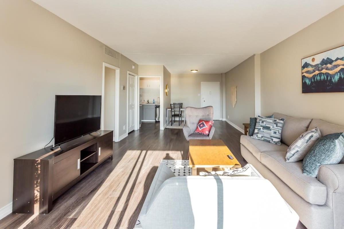 Bargain Memphis Apartment W Hdtv & Wifi Екстер'єр фото